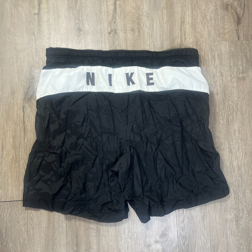 VTG Nike Men's Shorts Trunks Large Black White Mesh Liner 8" Inseam Athletic